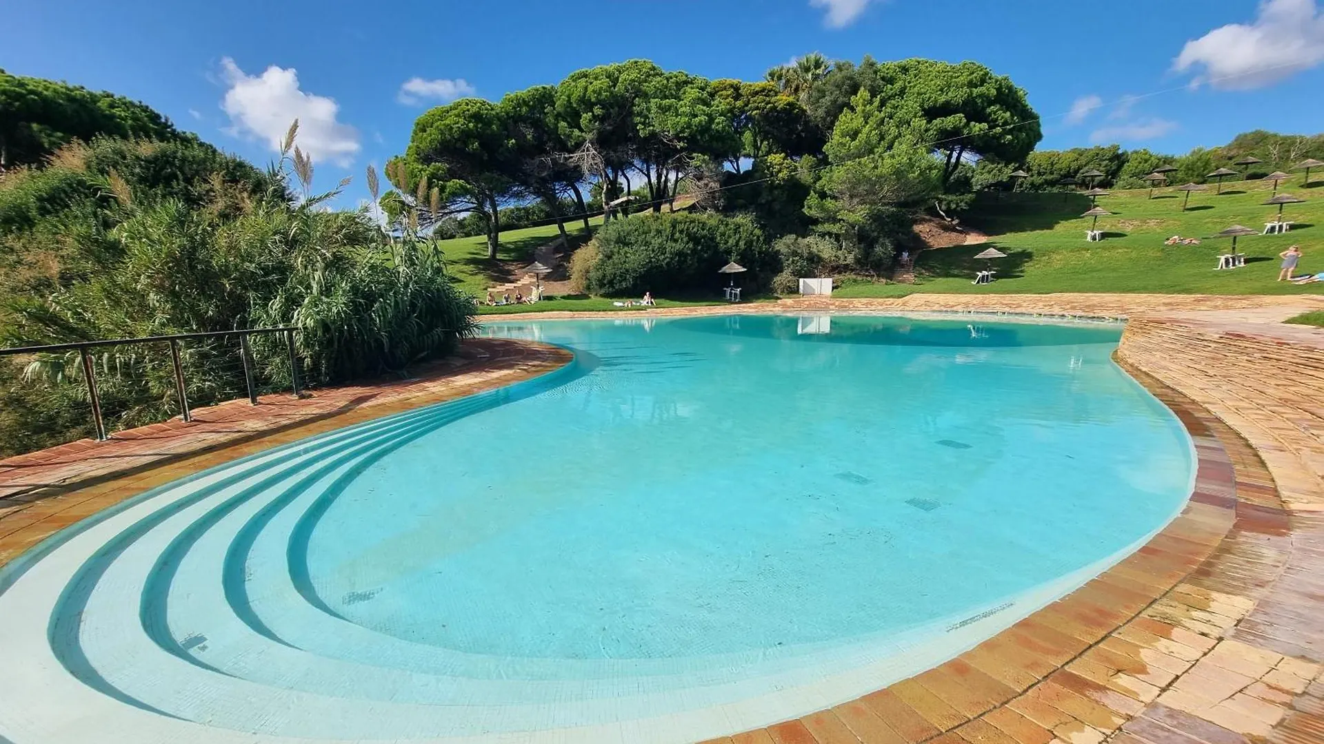 Prainha Loft Apartment Алвор